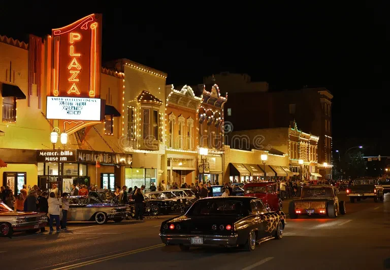 ottawa-united-states-oct-downtown-kansas-ol-marais-classic-vintage-hot-rod-car-cruise-234540160